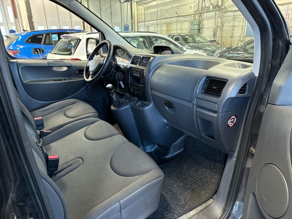 Toyota Proace 2016 Musta