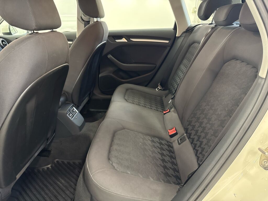 Audi A3 2015 Valkoinen