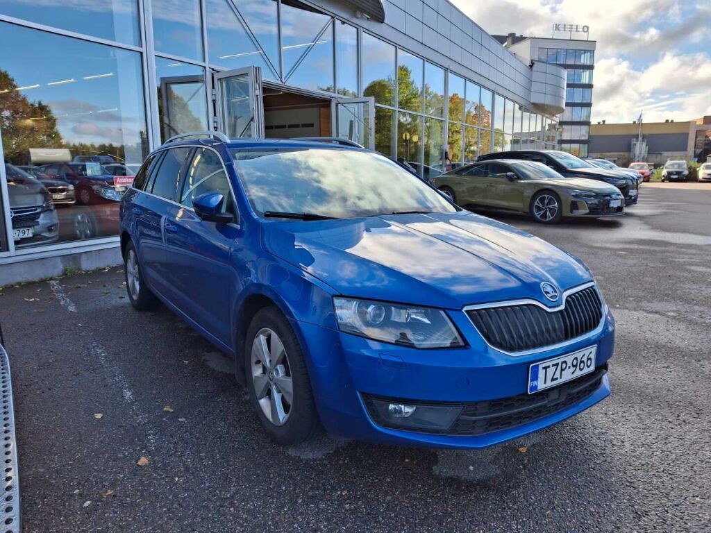Skoda Octavia 2015 Sininen