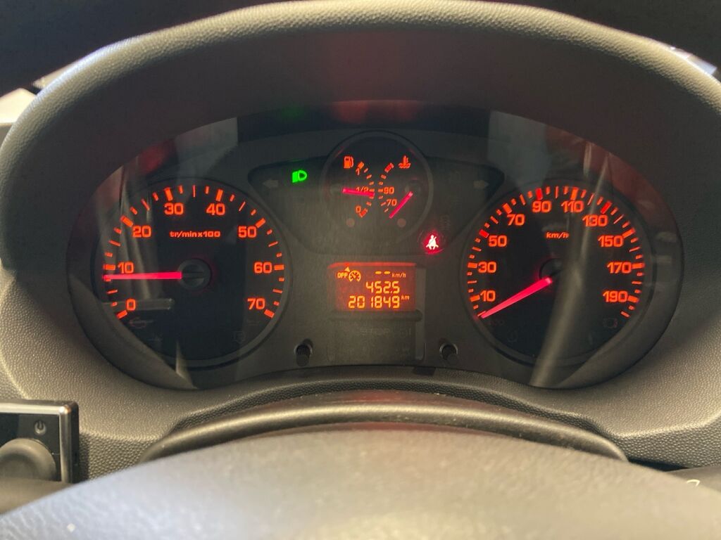 Toyota Proace 2015 Musta