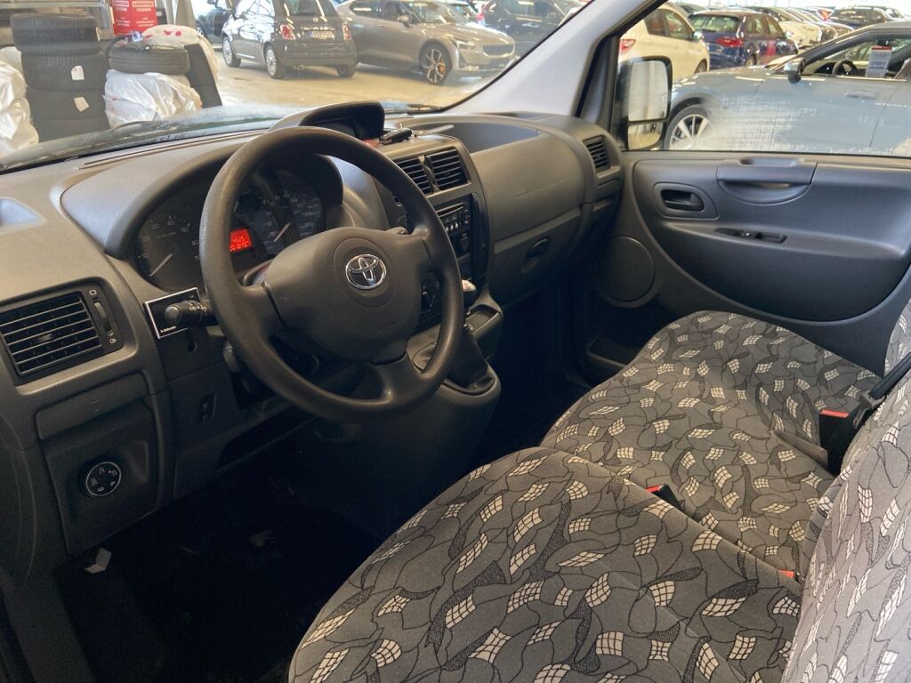 Toyota Proace 2015 Musta