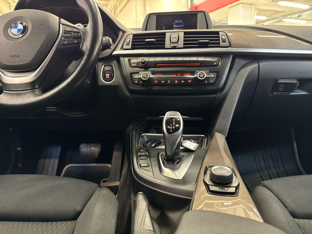 BMW 320 Gran Turismo 2015 Valkoinen