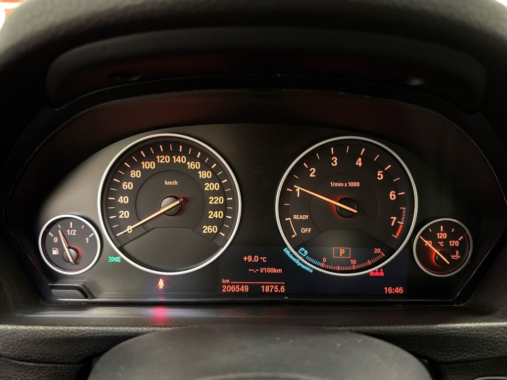 BMW 320 Gran Turismo 2015 Valkoinen