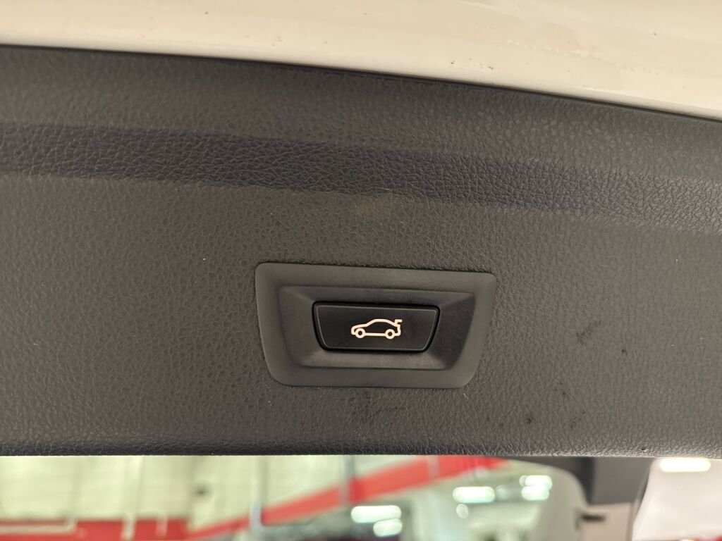 BMW 320 Gran Turismo 2015 Valkoinen