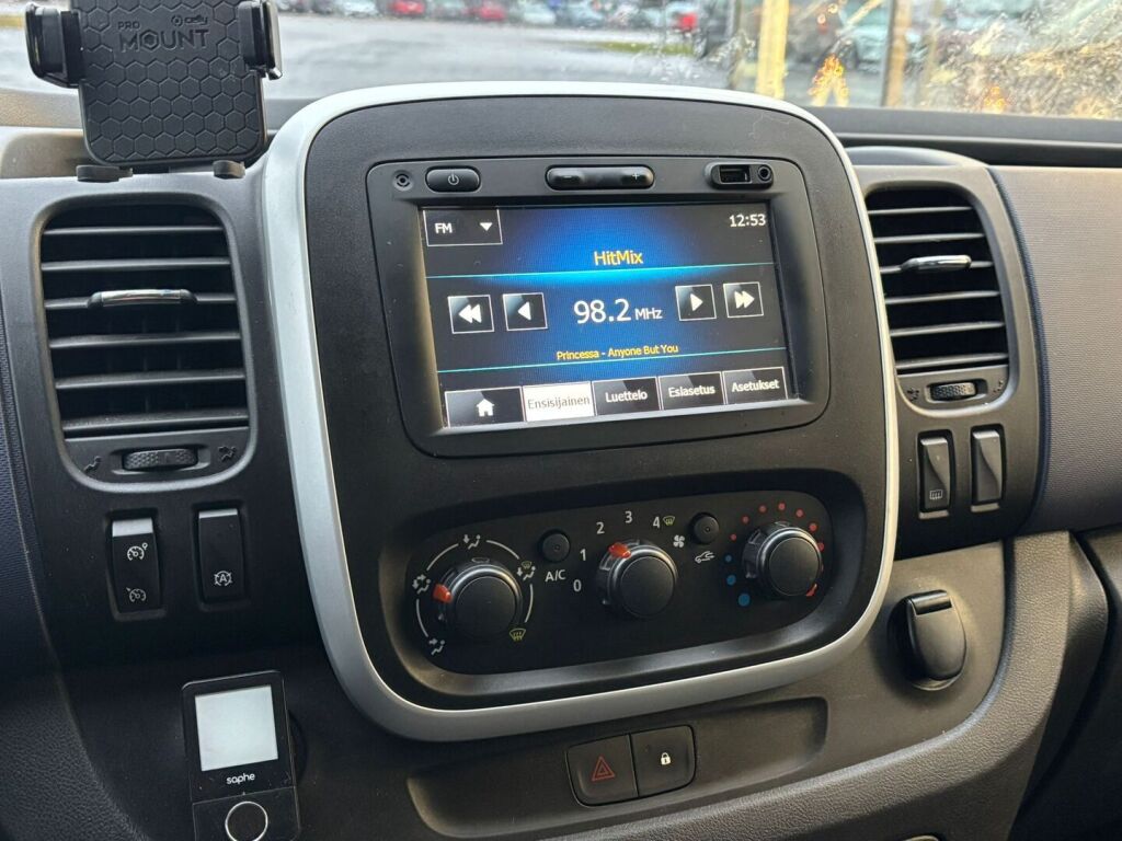 Opel Vivaro 2015 Ruskea (beige)