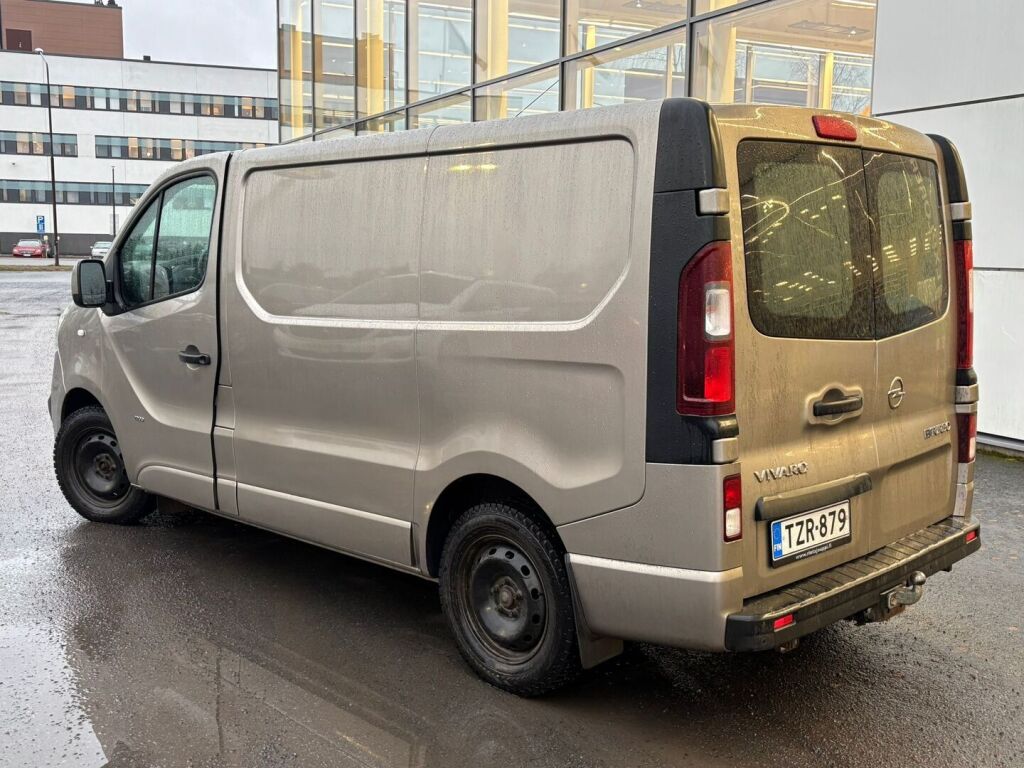 Opel Vivaro 2015 Ruskea (beige)
