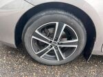 Toyota Auris 2015 Ruskea (beige)
