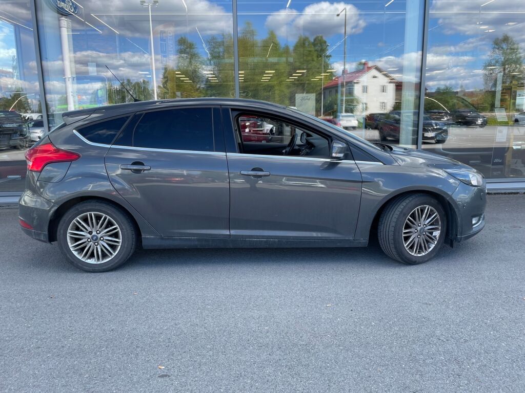 Ford Focus 2015 Harmaa