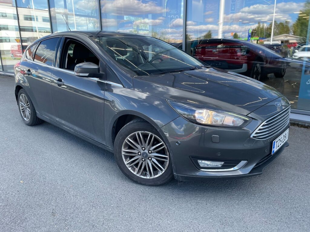 Ford Focus 2015 Harmaa