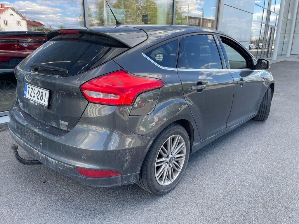 Ford Focus 2015 Harmaa