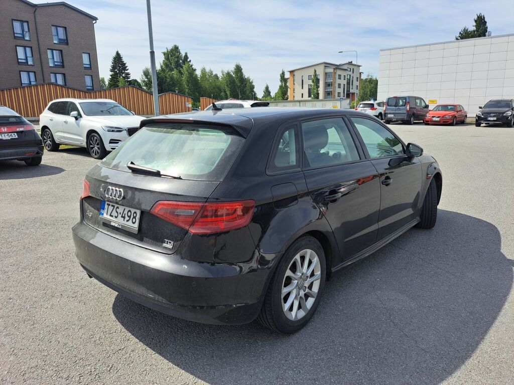 Audi A3 2015 Musta