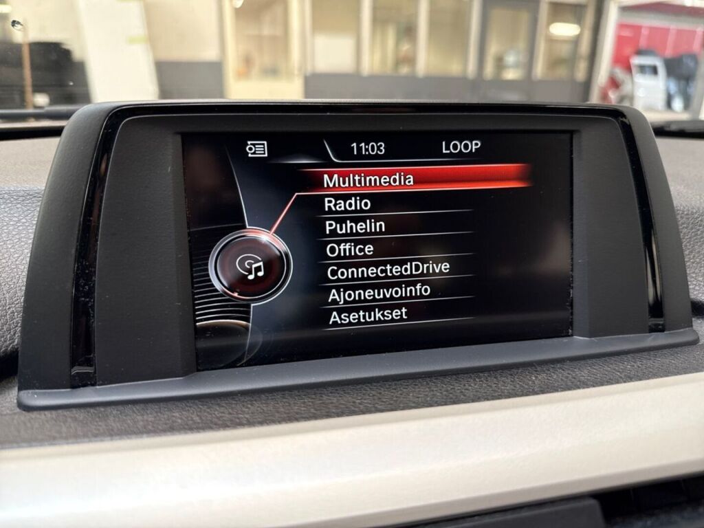 BMW 320 2015 Ruskea (beige)