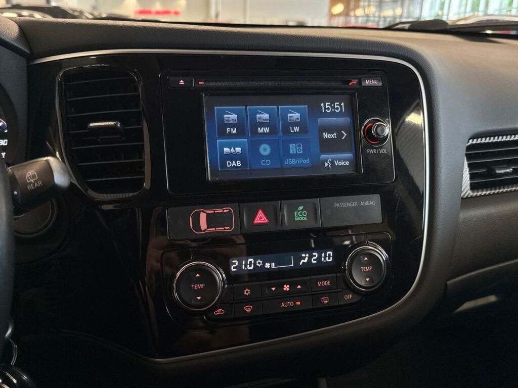Mitsubishi Outlander 2015 Harmaa