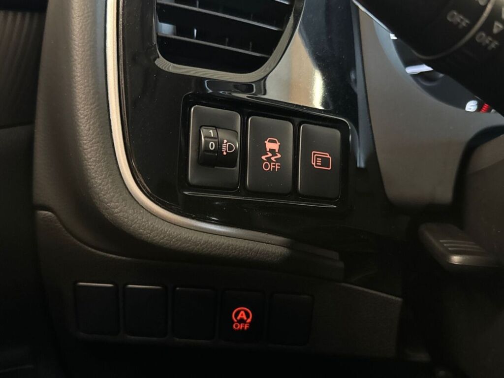 Mitsubishi Outlander 2015 Harmaa