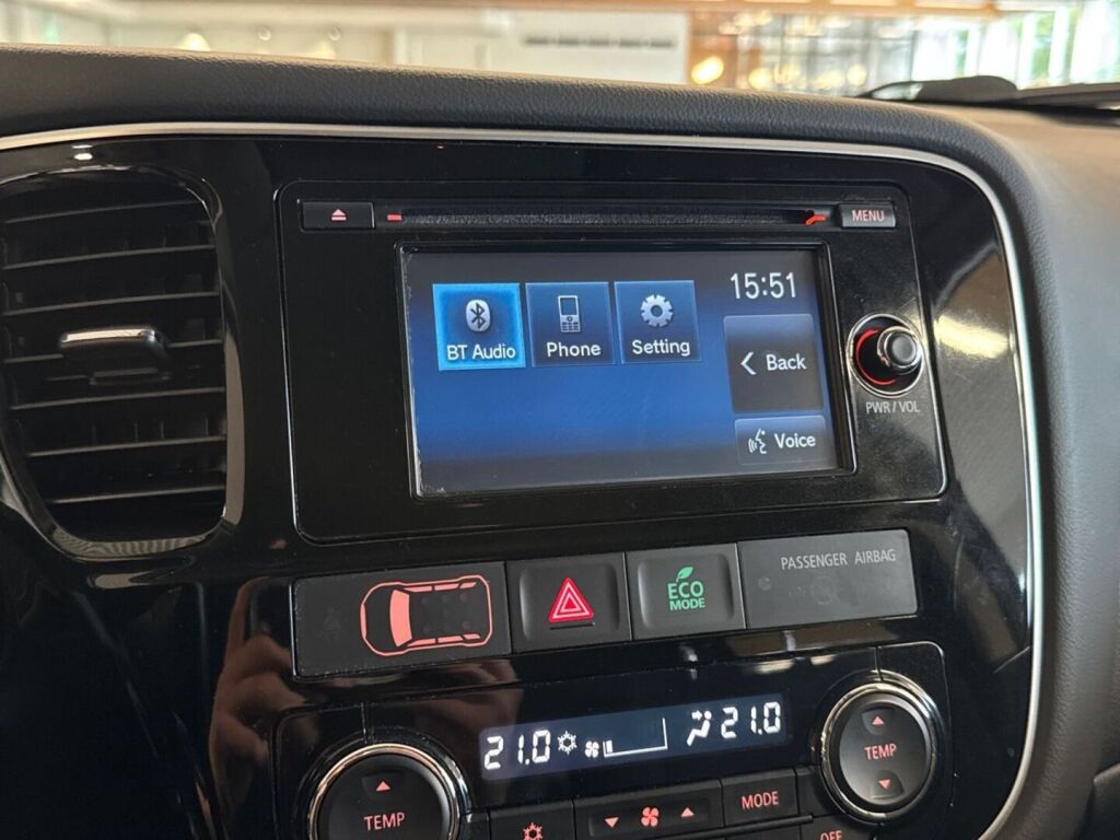 Mitsubishi Outlander 2015 Harmaa
