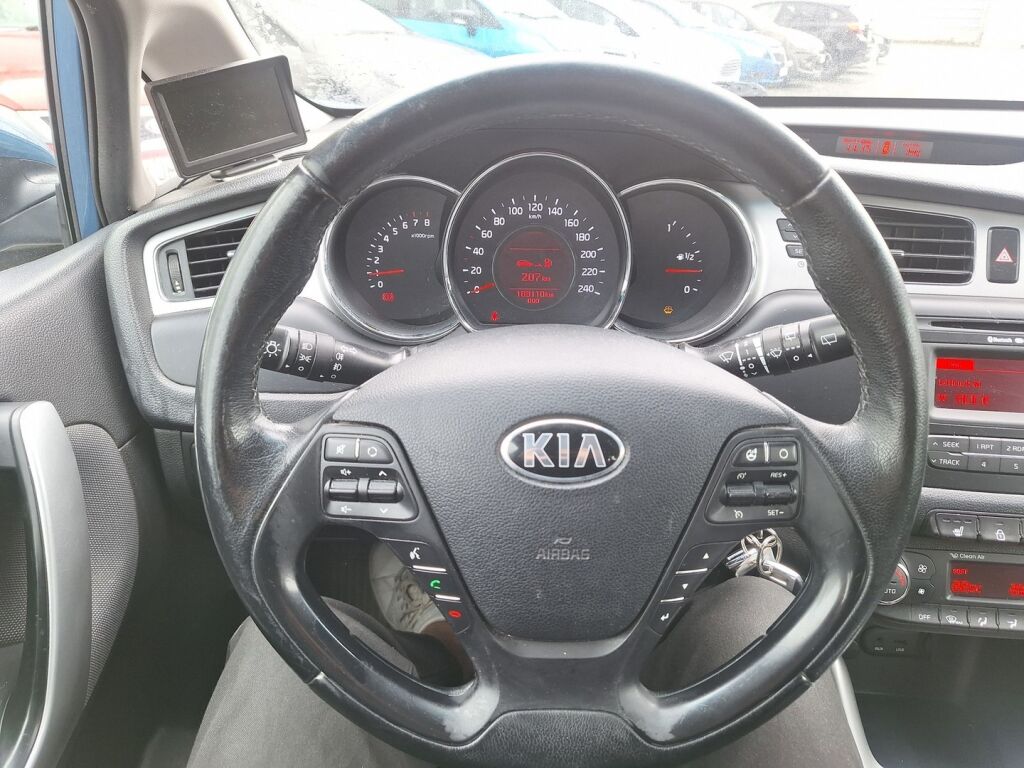 Kia Ceed 2015 Sininen