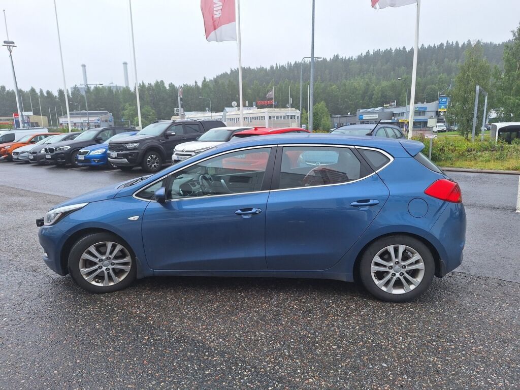 Kia Ceed 2015 Sininen