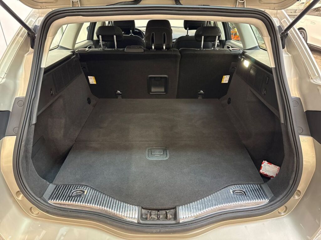 Ford Mondeo 2015 Harmaa