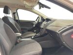 Ford Focus 2015 Valkoinen