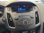 Ford Focus 2015 Valkoinen