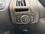Ford Focus 2015 Valkoinen