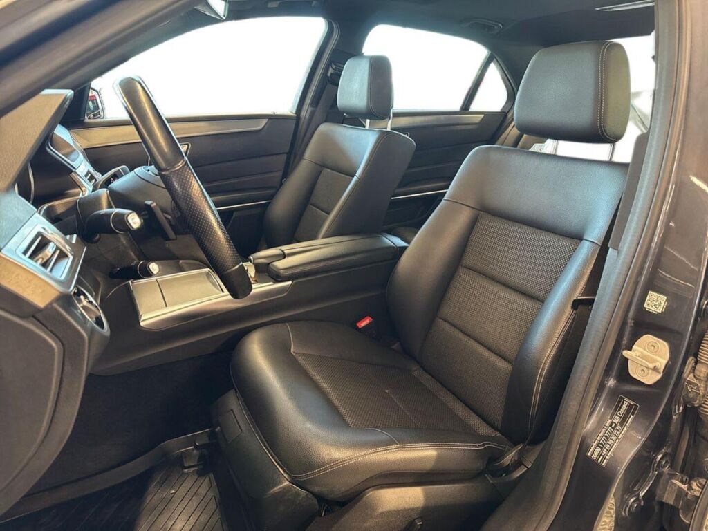 Mercedes-Benz E 2013 Harmaa