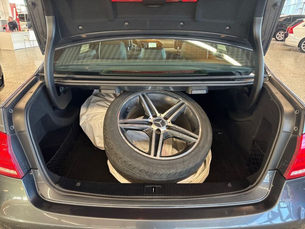 Mercedes-Benz E 2013 Harmaa