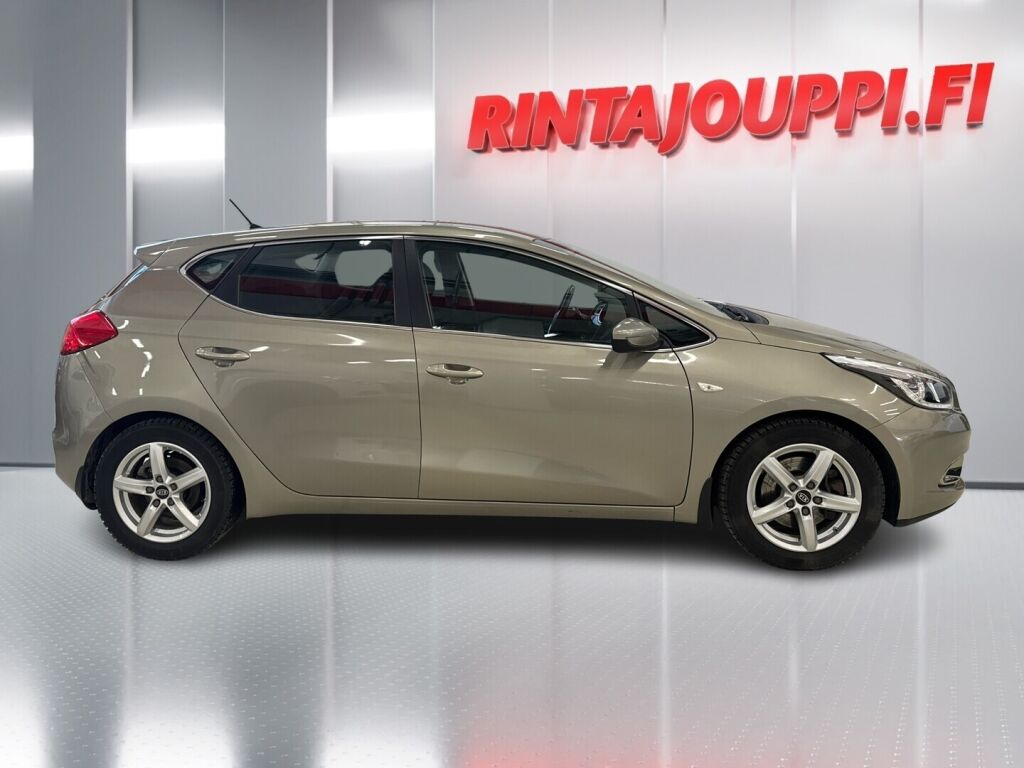 Kia Ceed 2015 Hopea