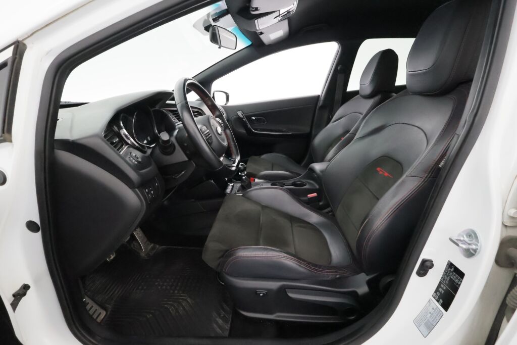 Kia Ceed 2015 Valkoinen