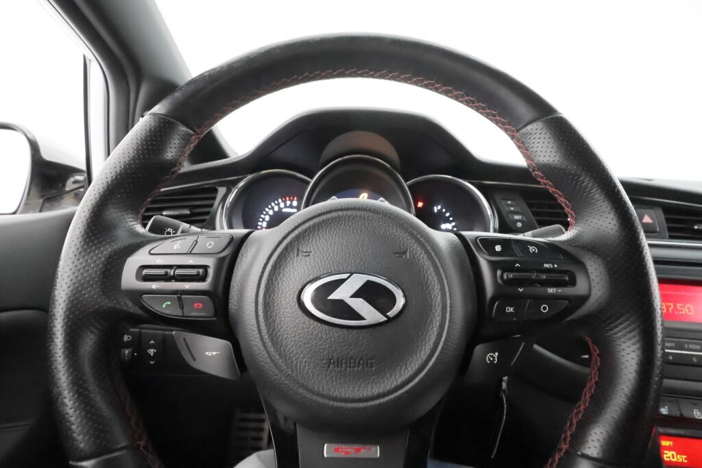 Kia Ceed 2015 Valkoinen