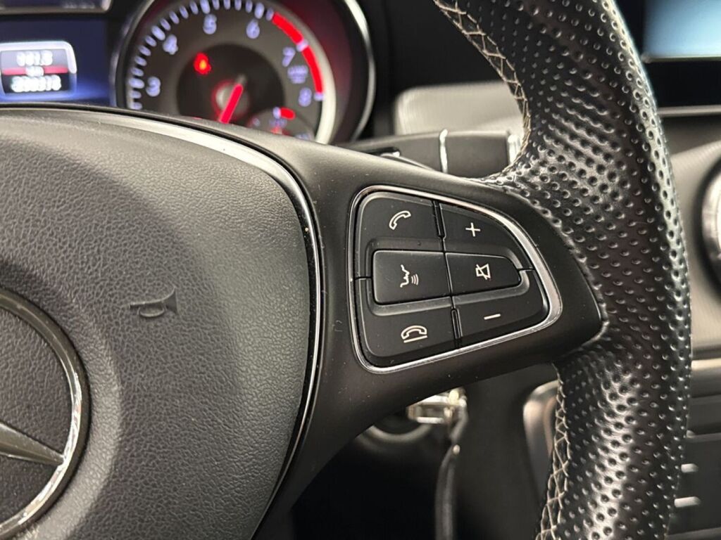 Mercedes-Benz CLA 2015 Harmaa