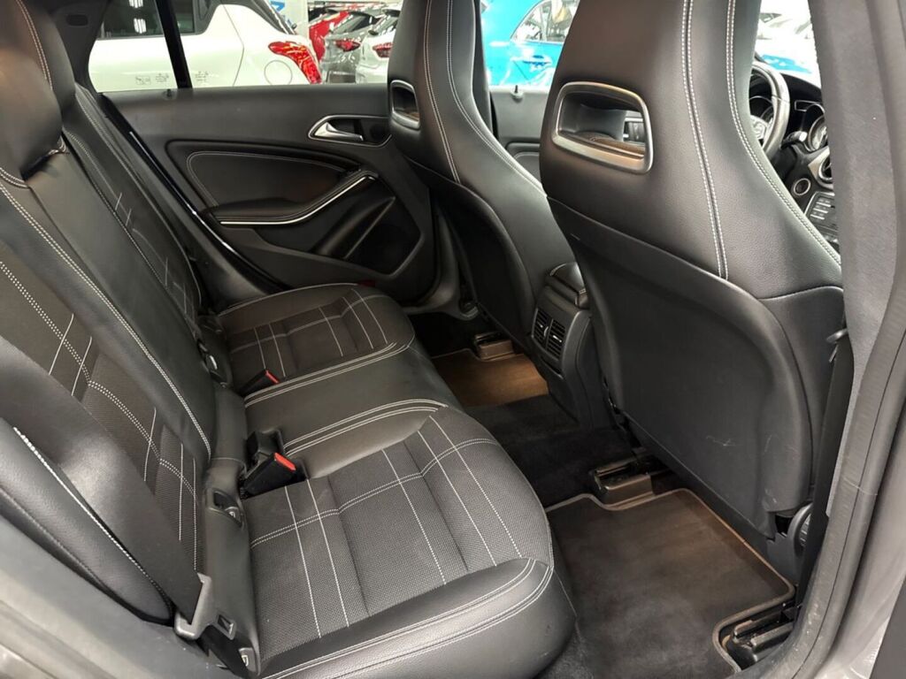 Mercedes-Benz CLA 2015 Harmaa