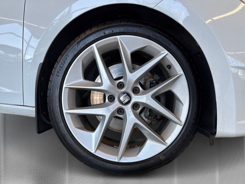 Seat Leon ST 2015 Valkoinen