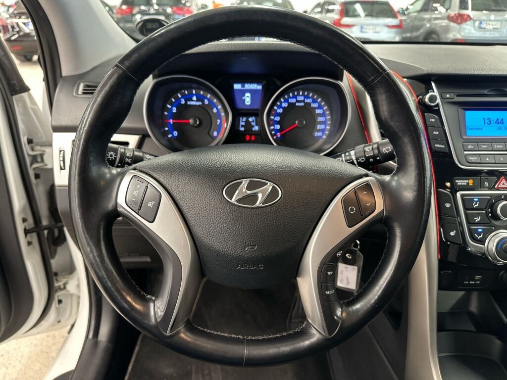 Hyundai i30 5d 2015 Valkoinen