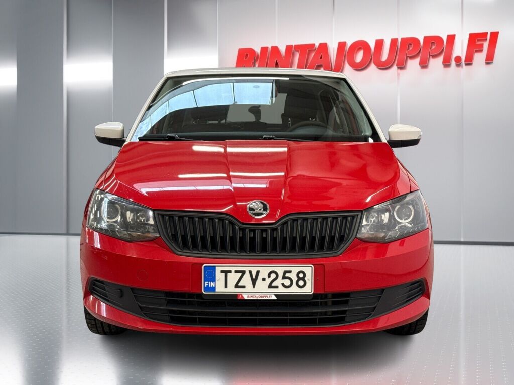 Skoda Fabia 2017 Punainen