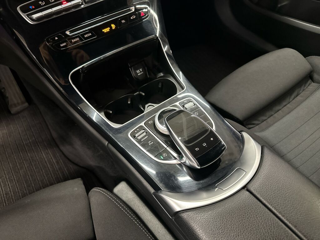 Mercedes-Benz C 2016 Harmaa