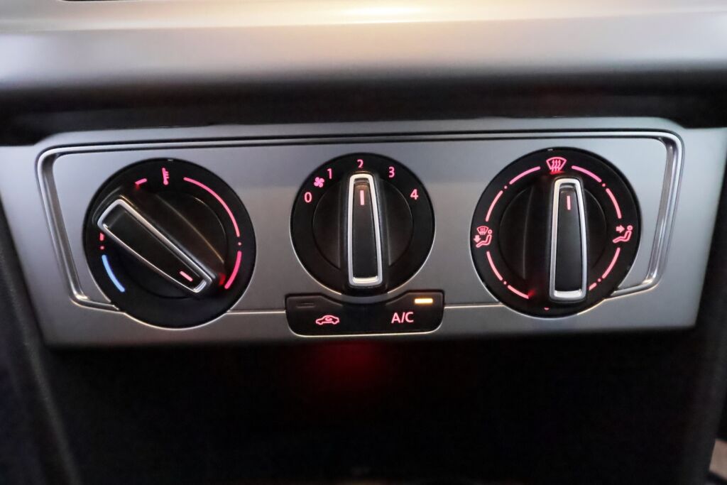 Volkswagen Polo 2016 Hopea