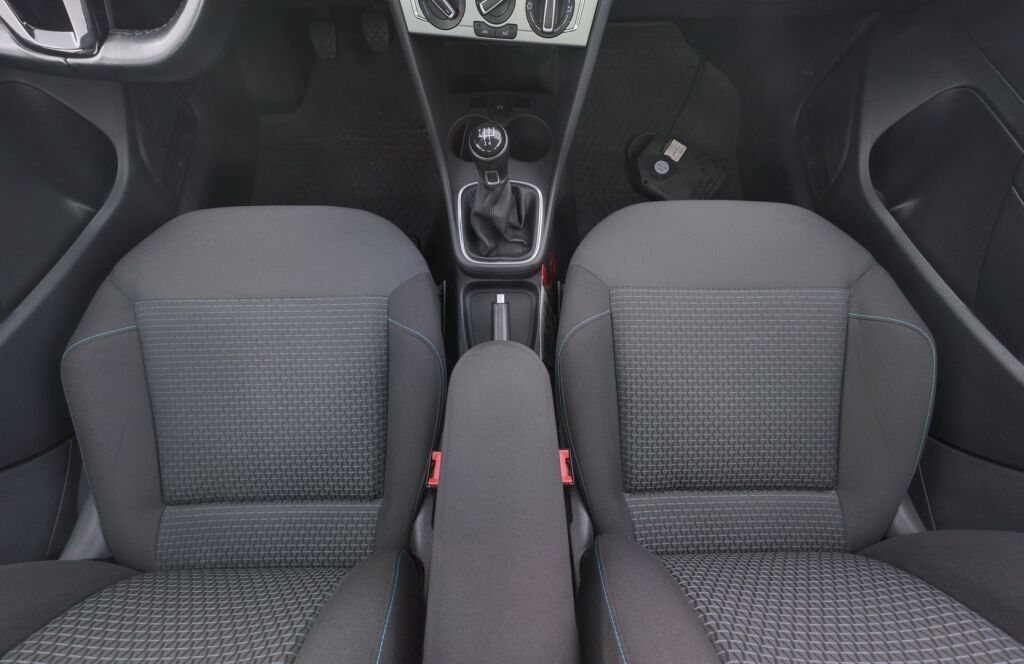 Volkswagen Polo 2016 Hopea