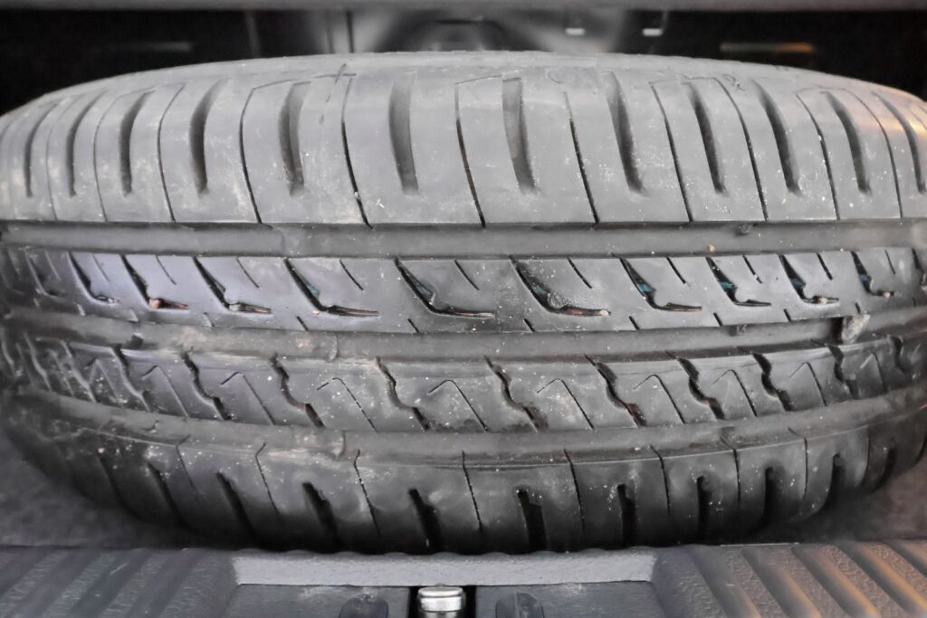 Volkswagen Polo 2016 Hopea