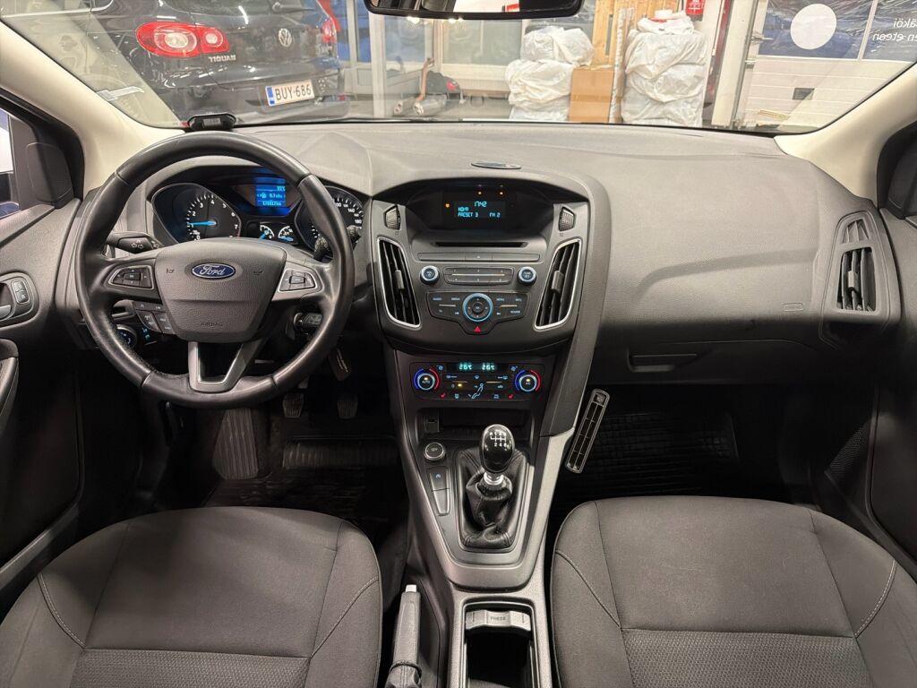 Ford Focus 2015 Valkoinen