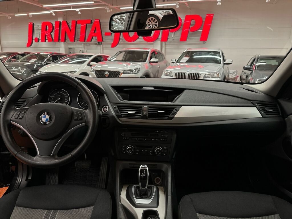 BMW X1 2011 Musta