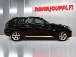BMW X1 2011 Musta