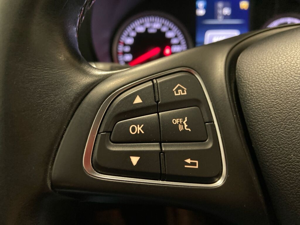 Mercedes-Benz C 2015 Valkoinen