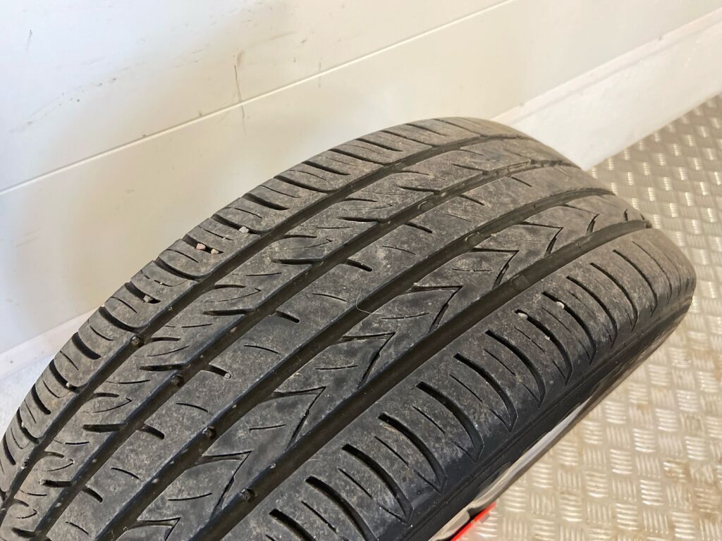 Mercedes-Benz C 2015 Valkoinen