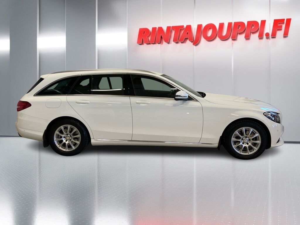 Mercedes-Benz C 2015 Valkoinen