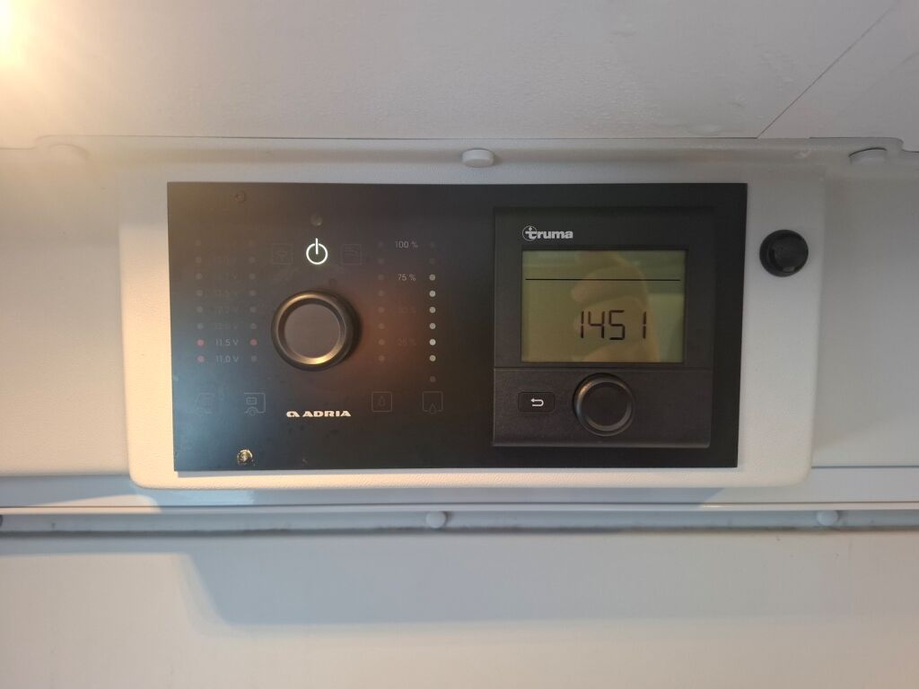 Adria Twin 600 SPT 2016 Harmaa