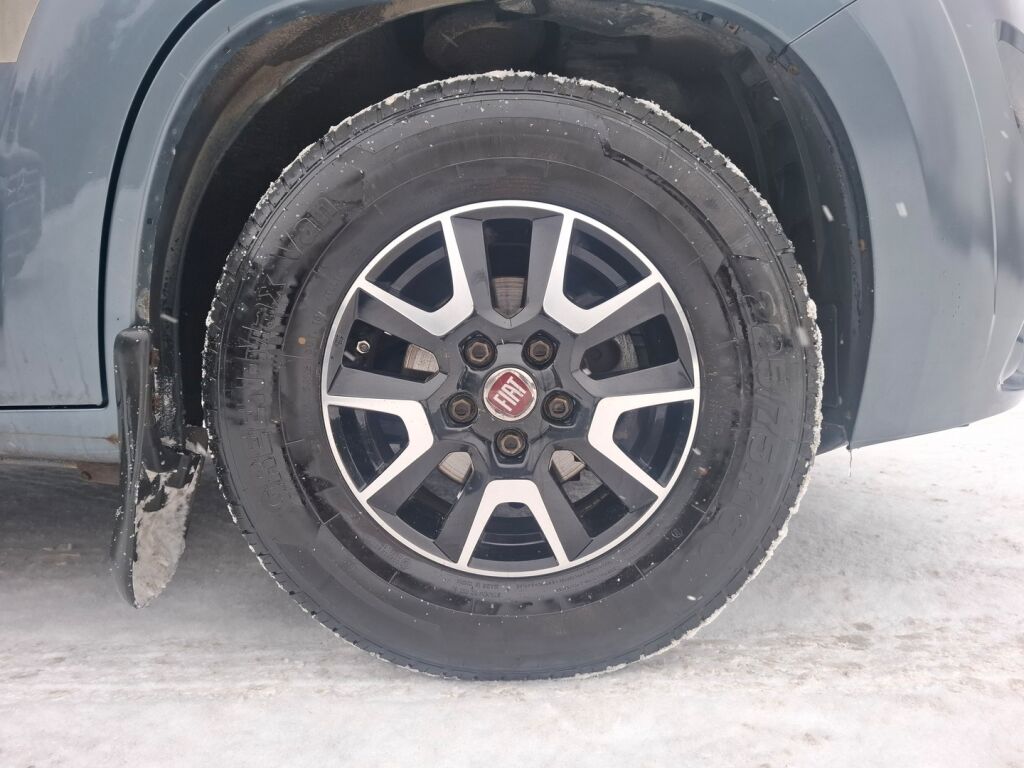 Adria Twin 600 SPT 2016 Harmaa