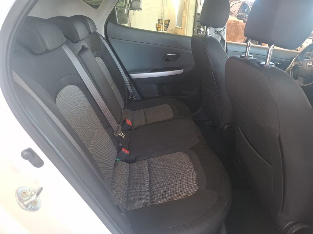 Kia Ceed 2015 Valkoinen