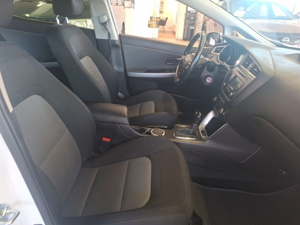 Kia Ceed 2015 Valkoinen