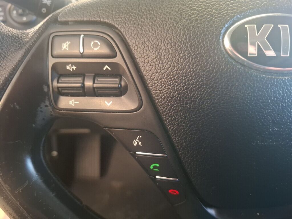 Kia Ceed 2015 Valkoinen